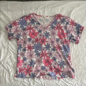 Cream n Sugar Floral V-Neck Top